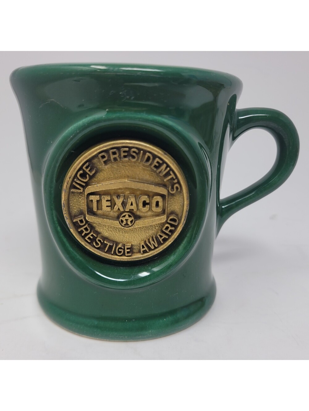 Vintage Texaco Vice President's Prestige Award Mug Jostens Lindor Green Brass